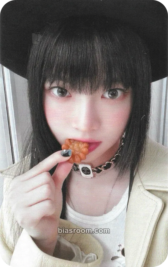 Hong Eunchae UNFORGIVEN Photocard - LE SSERAFIM - LE SSERAFIM K-pop photocard