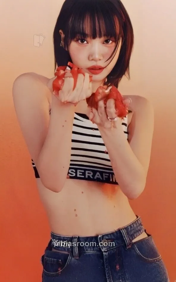 Kim Chaewon UNFORGIVEN Photocard - LE SSERAFIM - LE SSERAFIM K-pop photocard