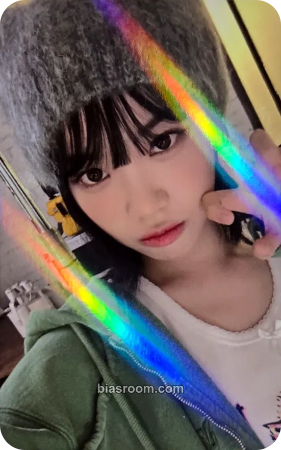 Kim Chaewon UNFORGIVEN Photocard - LE SSERAFIM - LE SSERAFIM K-pop photocard