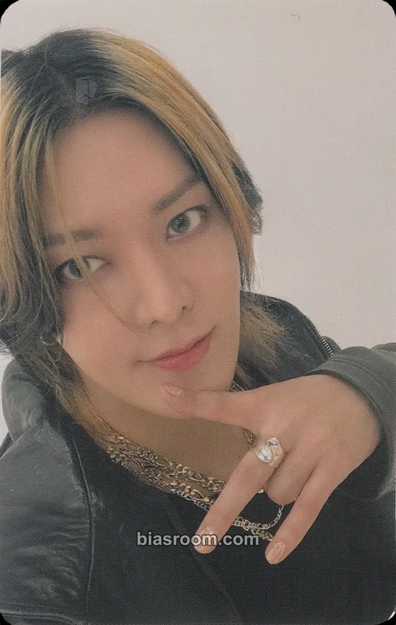 Yuta Yuta - Debut & Showcase Tour - "Hope" (2024) Photocard - NCT - NCT K-pop photocard