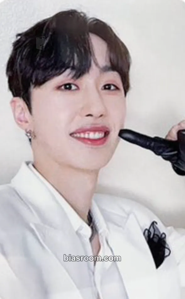 Bitsaeon Peak Time Photocard - M.O.N.T - M.O.N.T K-pop photocard