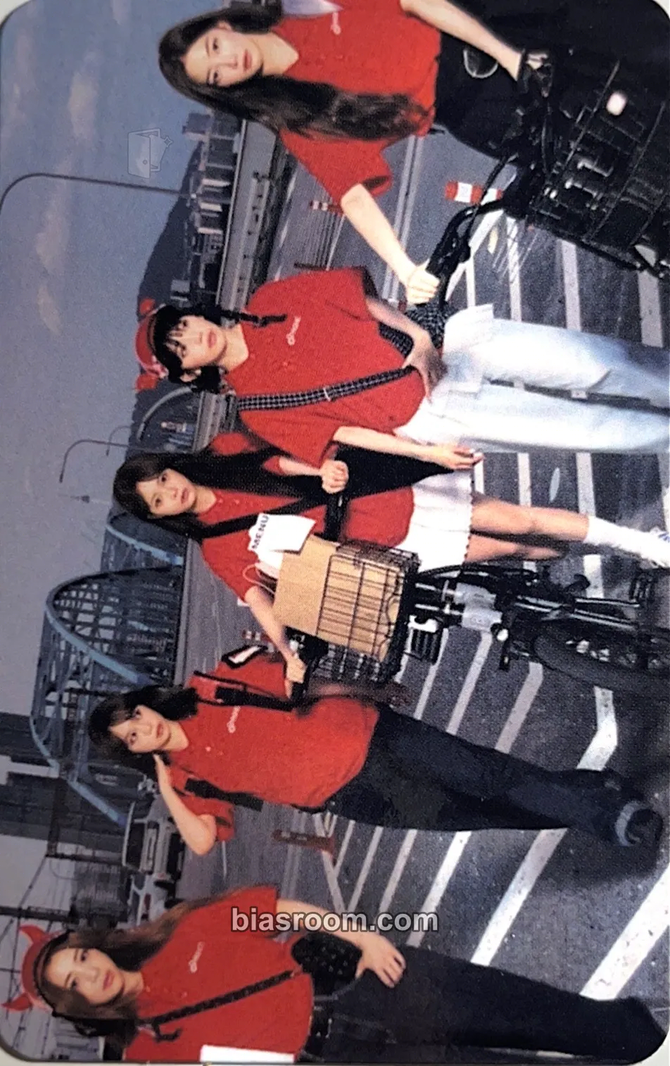 SPAGHETTI Photocard - LE SSERAFIM - LE SSERAFIM K-pop photocard