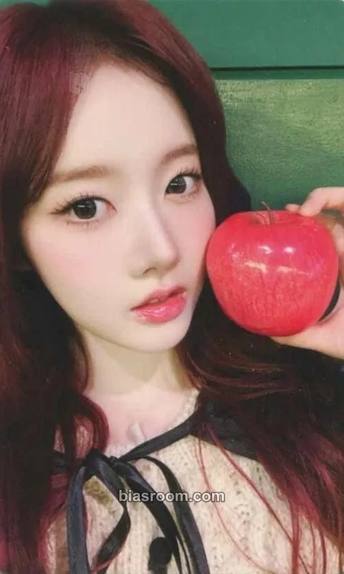 Sieun S Photocard - STAYC - STAYC K-pop photocard