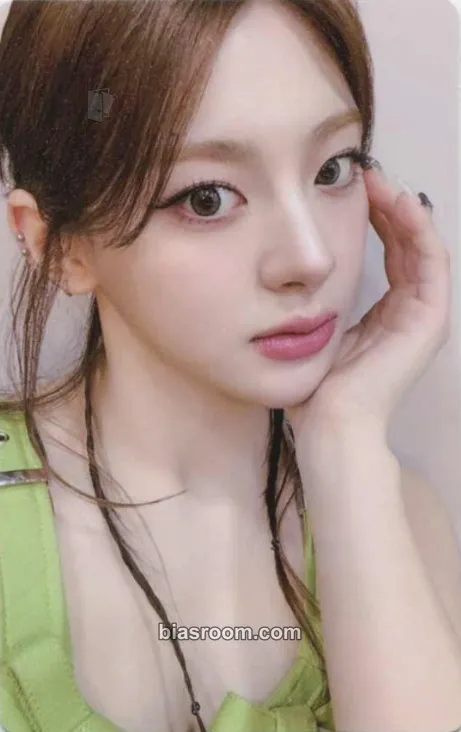 Seeun S Photocard - STAYC - STAYC K-pop photocard