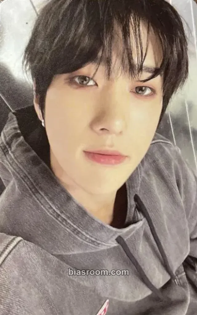 ONE PACT - Jongwoo - Moment Album album photocard hip version
