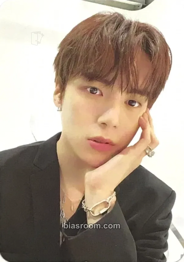 Minhyuk REASON Photocard - MONSTA X - MONSTA X K-pop photocard
