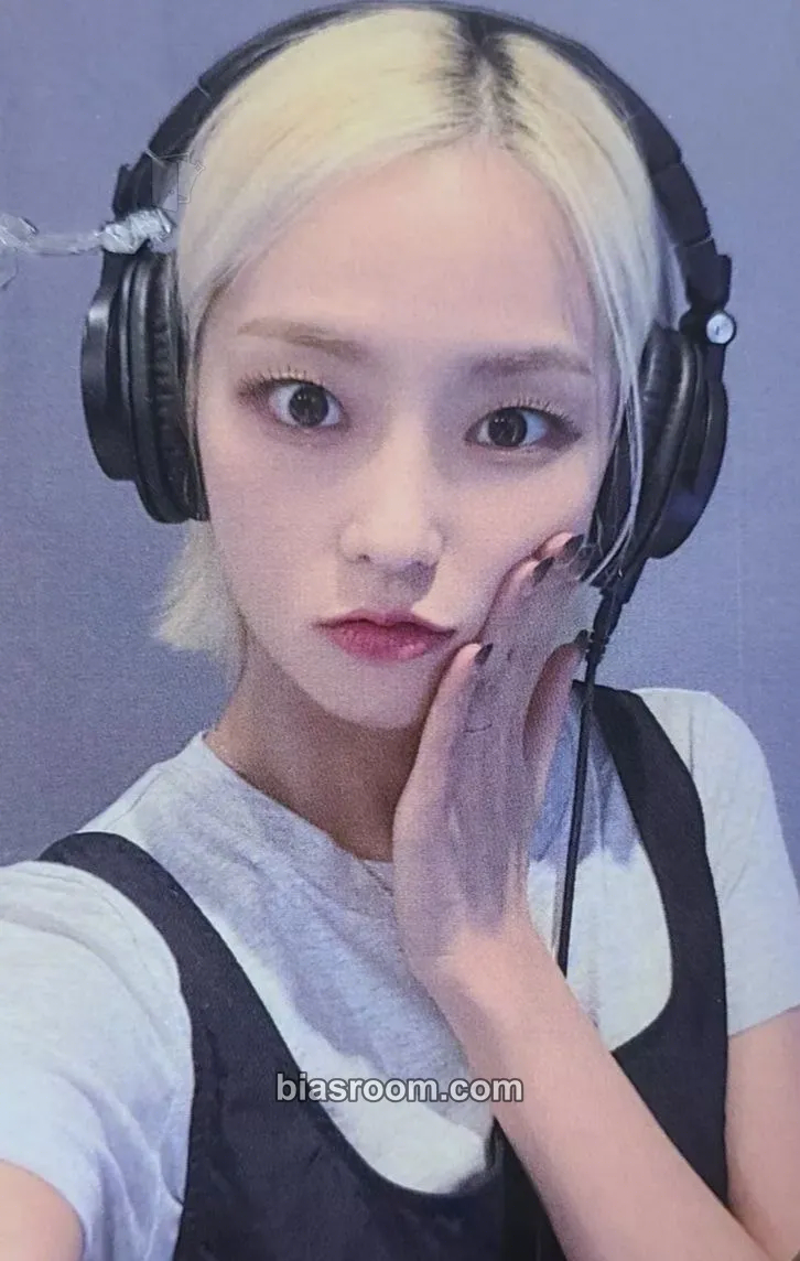Yeeun 7+Up Photocard - EL7Z UP - EL7Z UP K-pop photocard