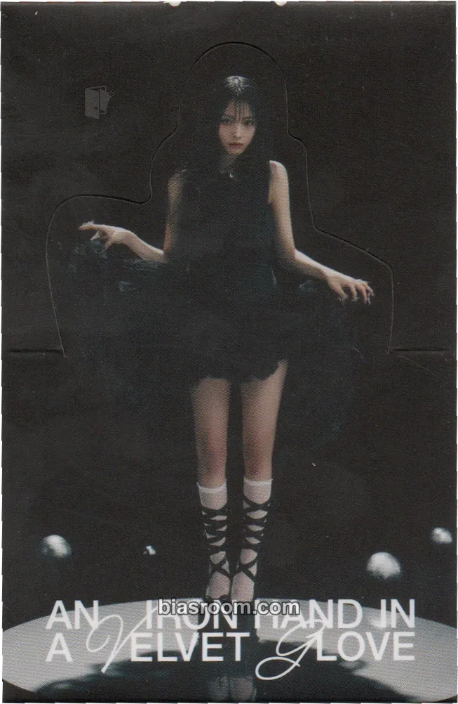Jini An Iron Hand In A Velvet Glove Photocard - Jini K-pop photocard