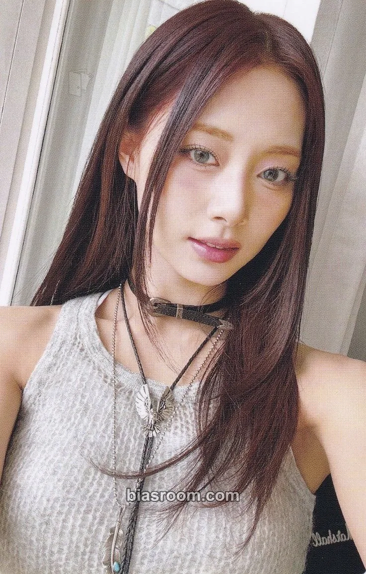 Tzuyu ENEMY Photocard - TWICE - TWICE K-pop photocard