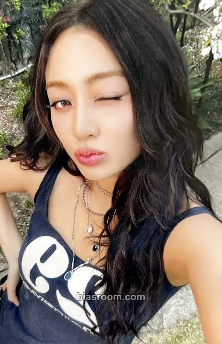 Jihyo ENEMY Photocard - TWICE - TWICE K-pop photocard