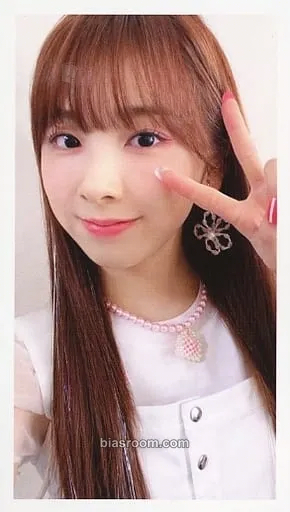 Miihi Take a picture / Poppin’ Shakin’ Photocard - NiziU - NiziU K-pop photocard