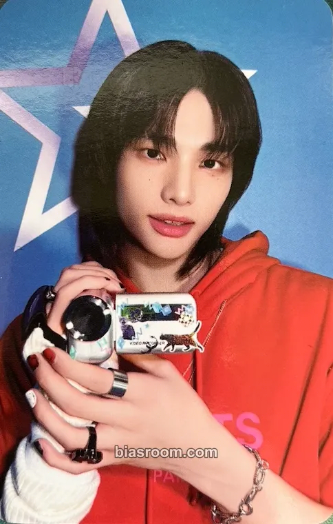Hyunjin 2025 Season's Greetings - The Street Kids Photocard - Stray Kids - Stray Kids K-pop photocard