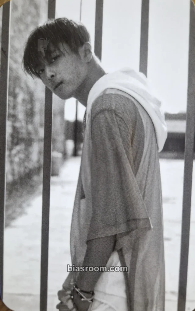 KARD - J.seph - KARD 1st Mini Album 'Hola Hola' Album album photocard