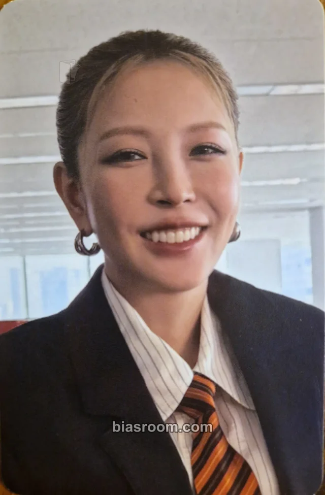 BoA - BoA - Crazier Album louder version album photocard