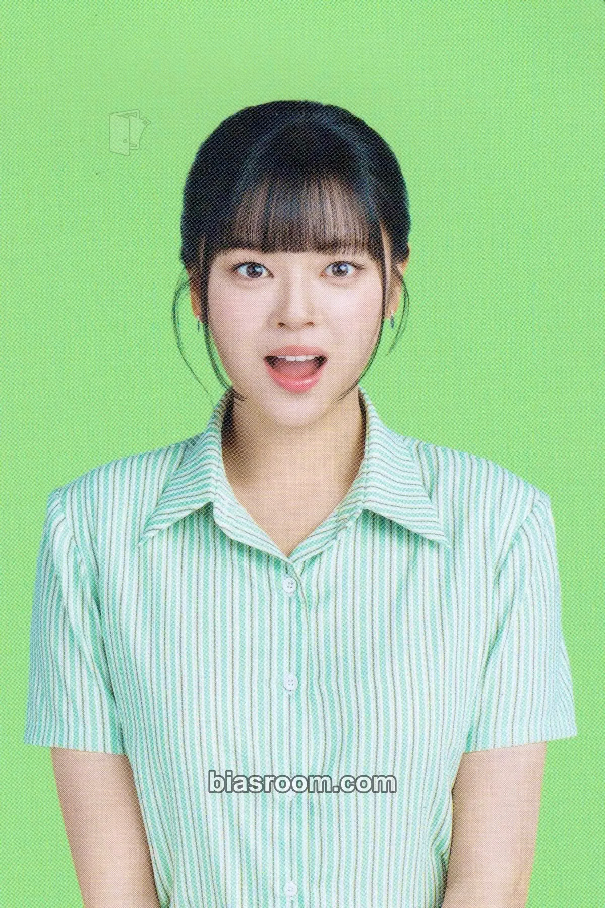 Jeongyeon TWICE x TEAZEN Photocard - TWICE - TWICE K-pop photocard