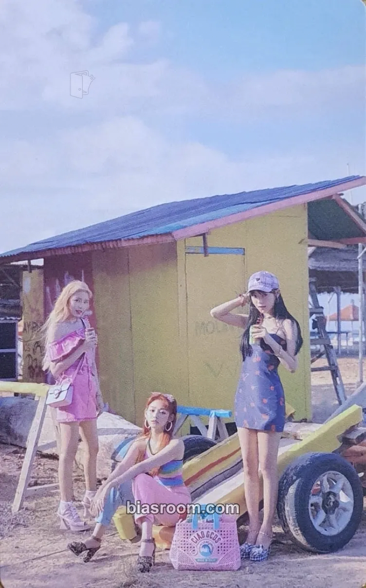SEMINA Photocard - gugudan - gugudan K-pop photocard