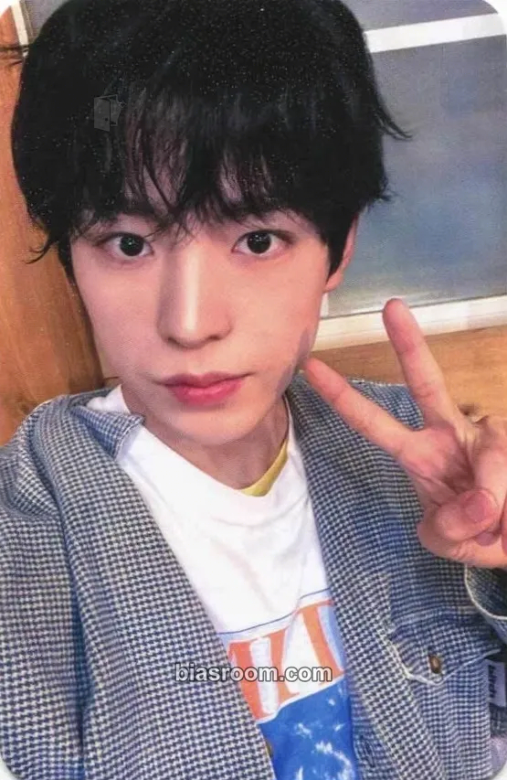 Yushi Songbird Photocard - NCT WISH - NCT WISH K-pop photocard