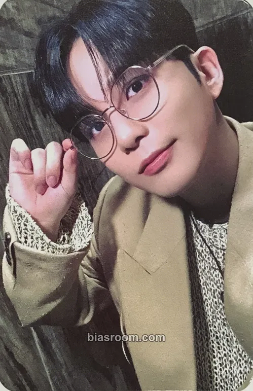 Jongho GOLDEN HOUR : Part.1 Photocard - ATEEZ - ATEEZ K-pop photocard