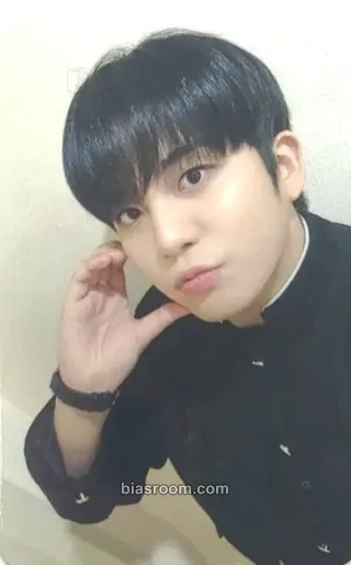 Jongho GOLDEN HOUR : Part.1 Photocard - ATEEZ - ATEEZ K-pop photocard