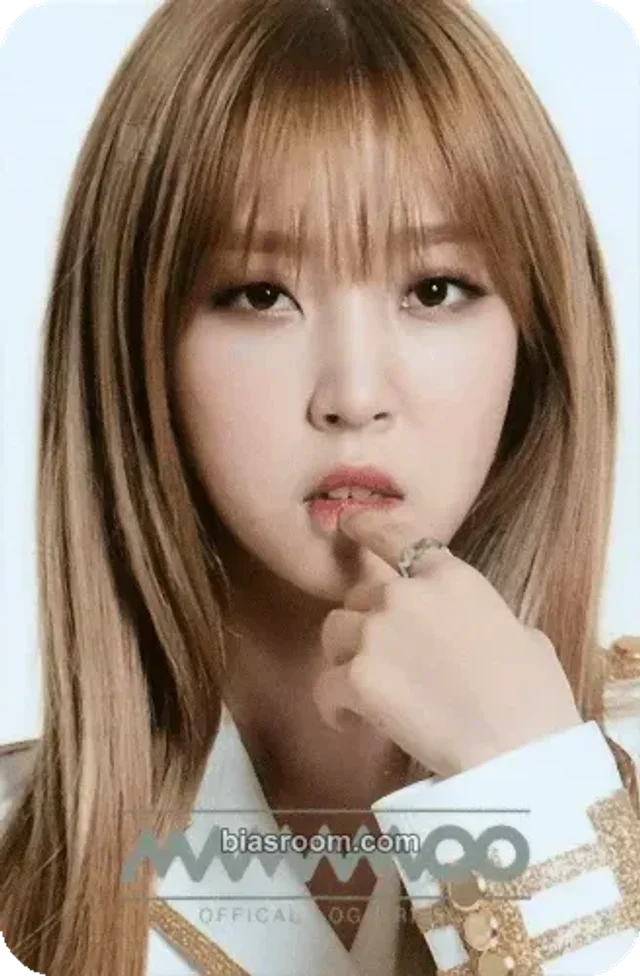 MAMAMOO - Moonbyul - Mamamoo 1st Concert - Moosical Event ring merch merch photocard
