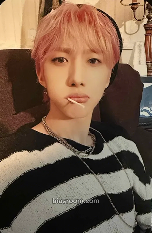 Hui WHU IS ME : Complex Photocard - PENTAGON - PENTAGON K-pop photocard