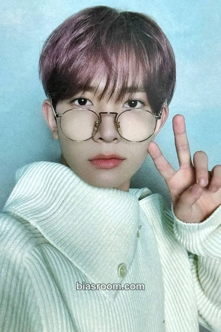Heeseung B-day Paper Photocard - ENHYPEN - ENHYPEN K-pop photocard