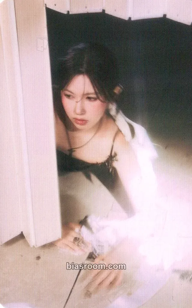 NMIXX - Bae - Fe3O4: STICK OUT Album album photocard nemo version pyromancy version