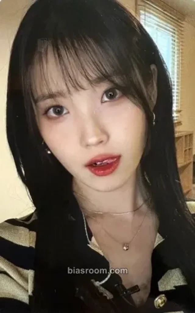 IU - IU - 6th UAENA Membership Kit Other photocard set