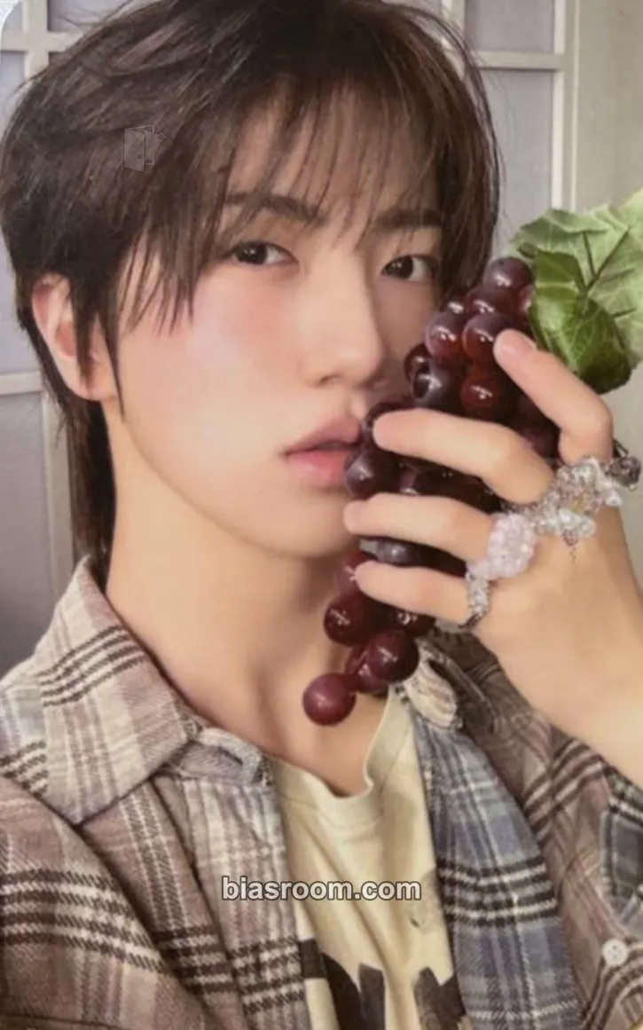 Wonjin Dare to Crave Photocard - CRAVITY - CRAVITY K-pop photocard