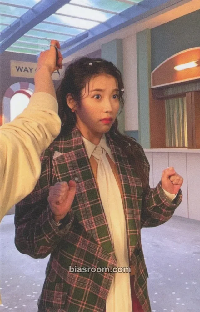 IU - IU - LILAC Album pob (pre-order benefit) music korea