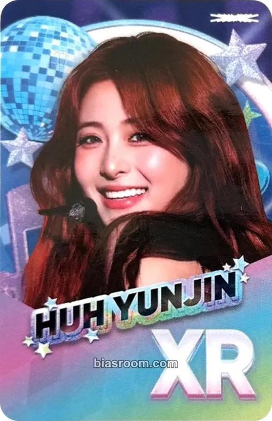 Huh Yunjin Easy Crazy Hot Tour Encore (2025/26) Photocard - LE SSERAFIM - LE SSERAFIM K-pop photocard