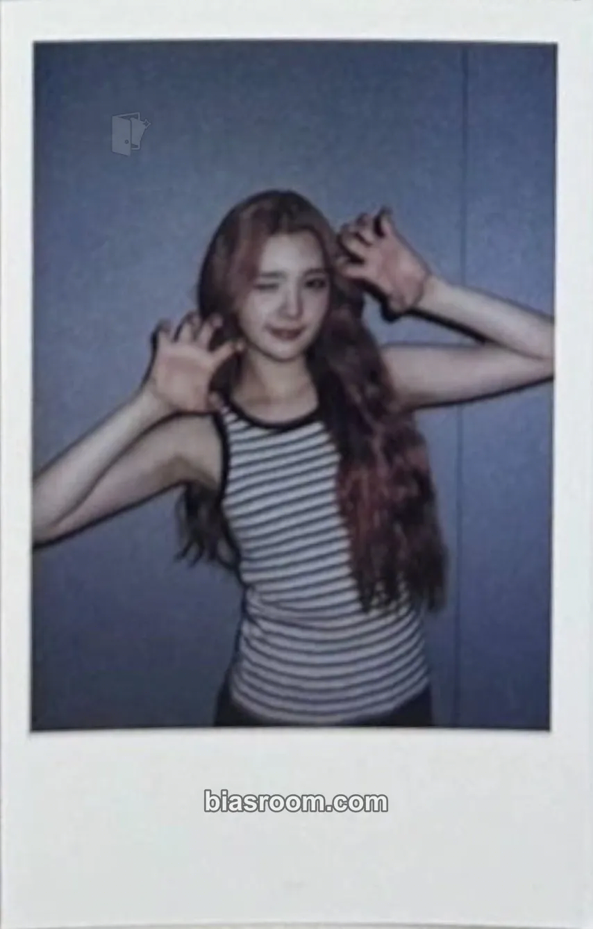 A-na STYLE Photocard - Hearts2Hearts - Hearts2Hearts K-pop photocard
