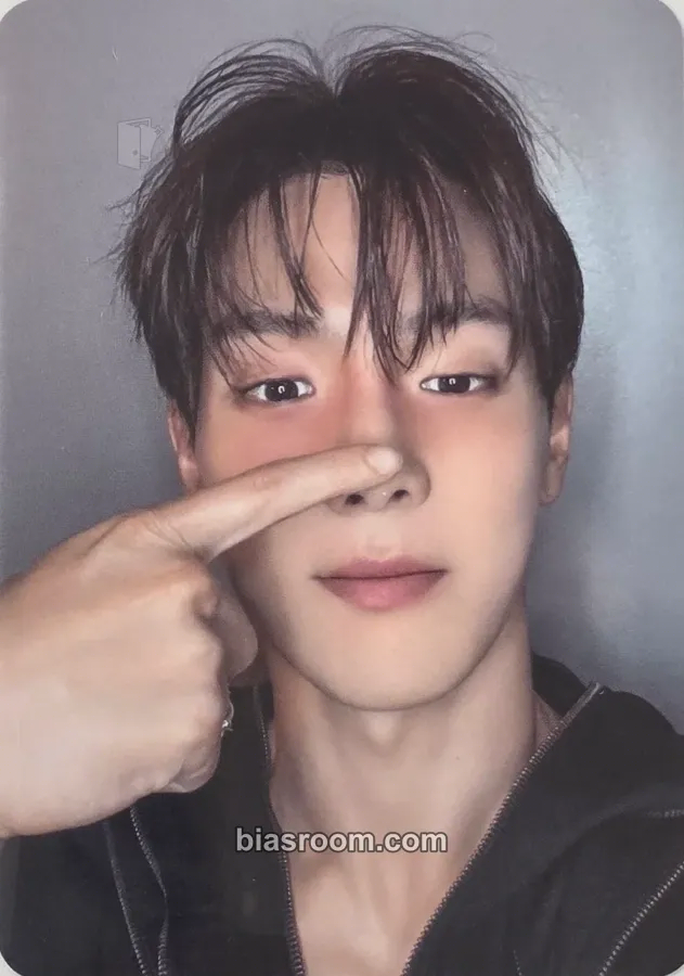 Shownu THE X Photocard - MONSTA X - MONSTA X K-pop photocard