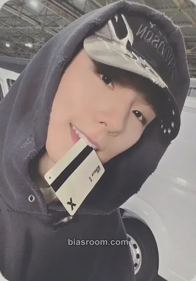 MONSTA X - Kihyun - THE X Album broadcast release event berriz