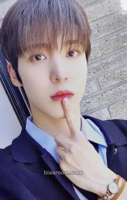 Yunho ANITEEZ IN ICE CITY Photocard - ATEEZ - ATEEZ K-pop photocard