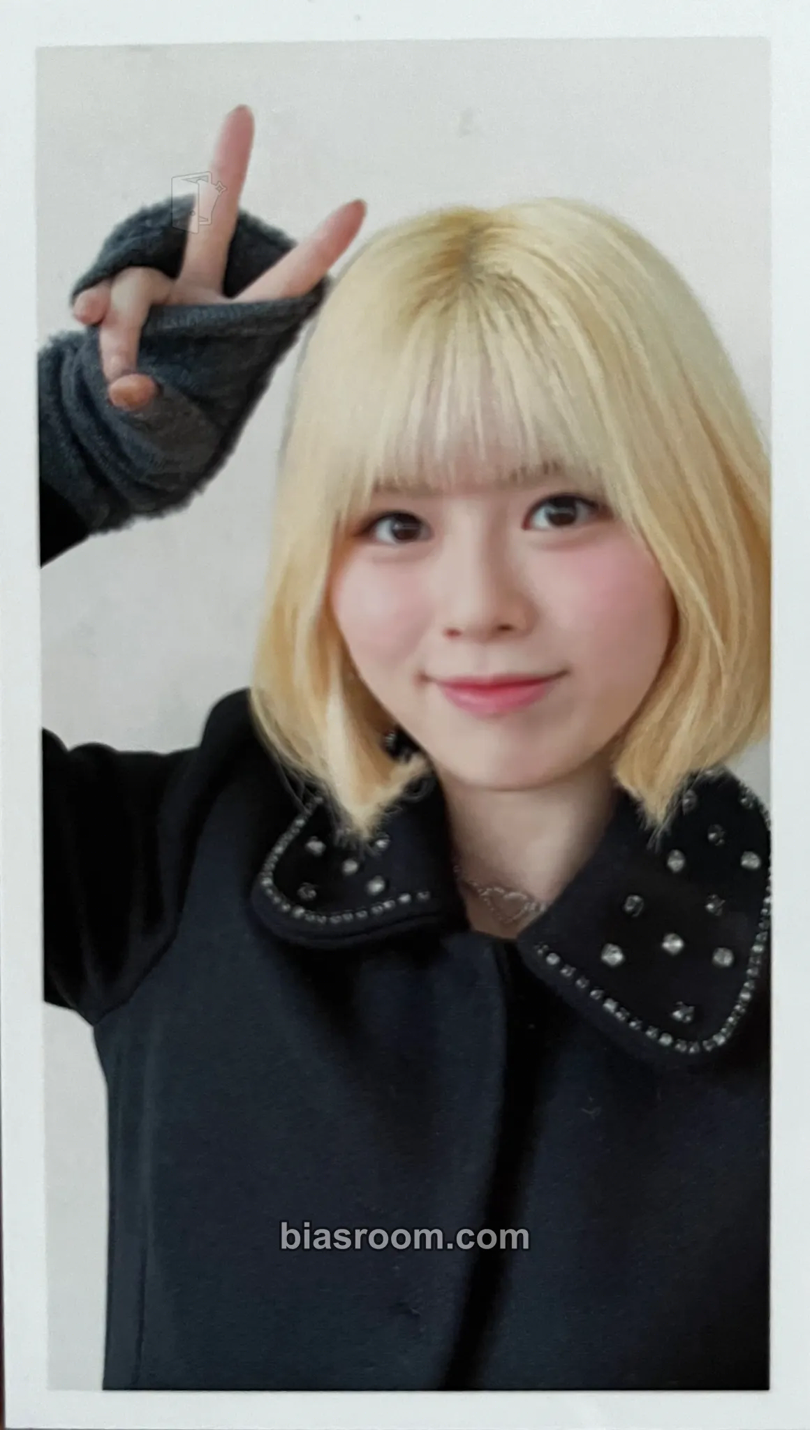 Riku Blue Moon Photocard - NiziU - NiziU K-pop photocard