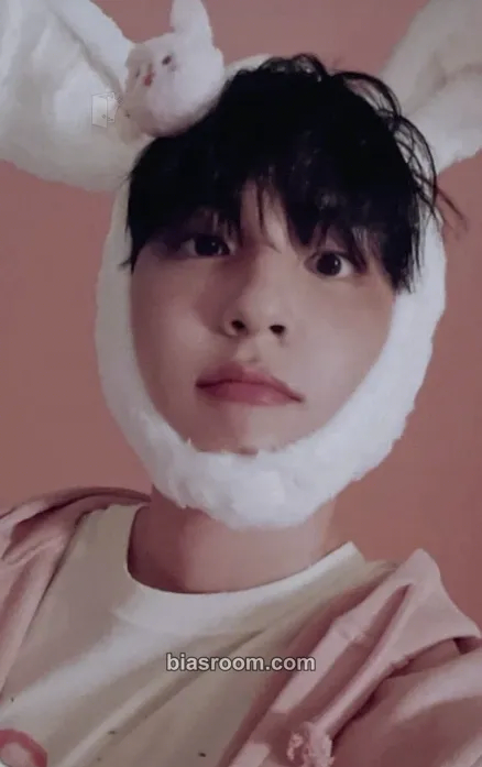 Wonpil 2026 Season's Greetings - The Press Button Photocard - DAY6 - DAY6 K-pop photocard