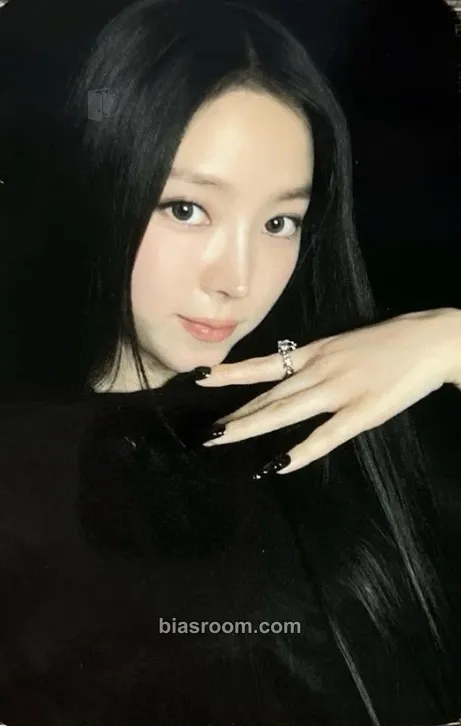 Narin MY EYES OPEN VVIDE Photocard - MEOVV - MEOVV K-pop photocard