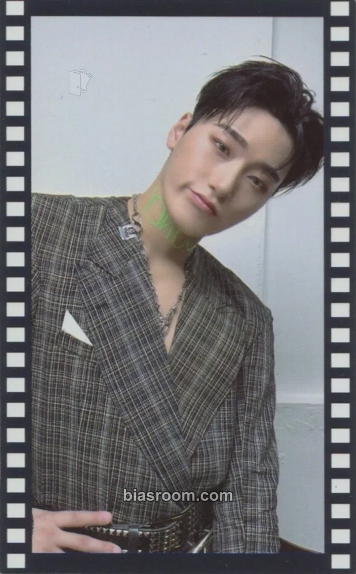 San THE WORLD EP.2 : OUTLAW Photocard - ATEEZ - ATEEZ K-pop photocard