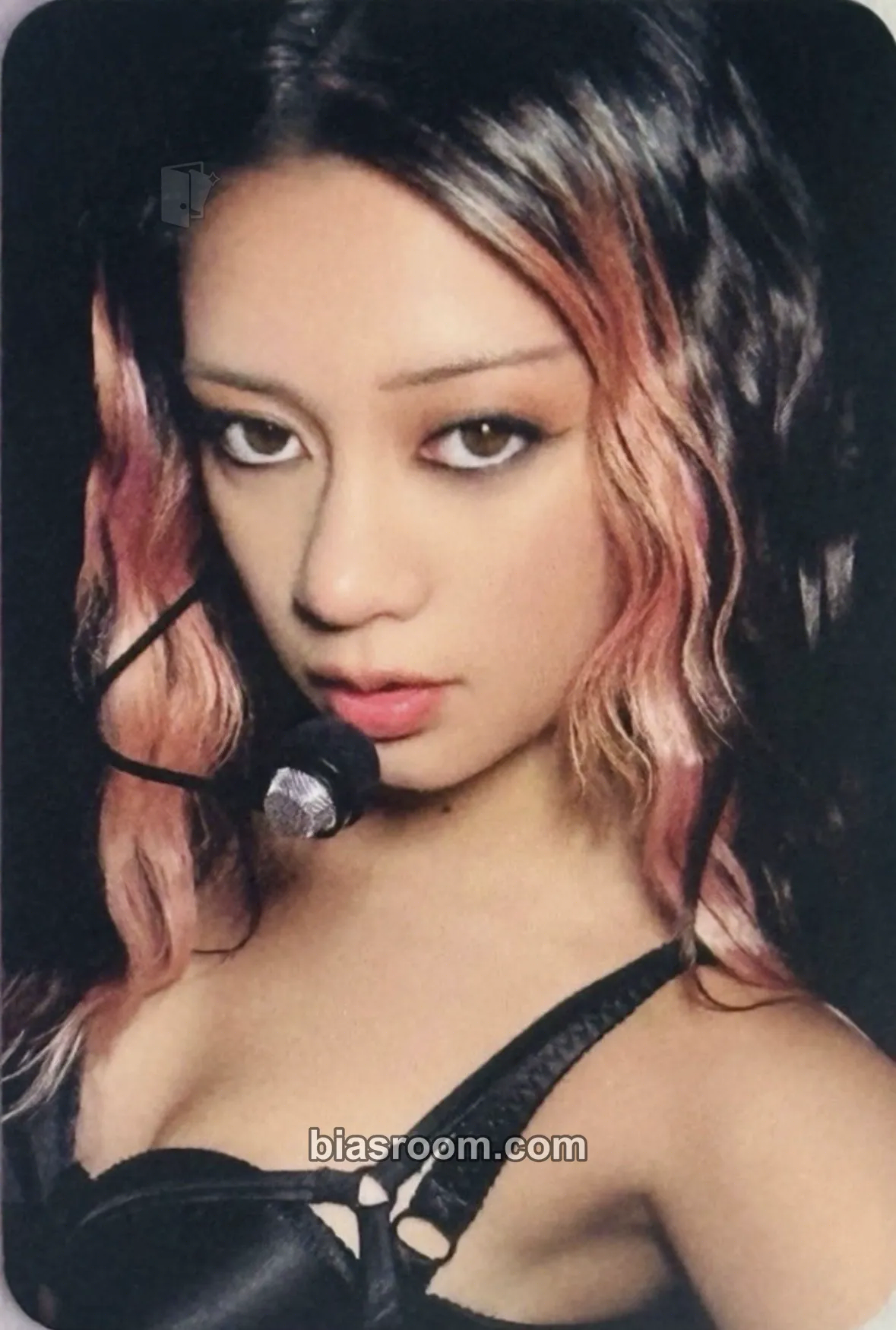 Megan THE BEAUTIFUL CHAOS TOUR Photocard - KATSEYE - KATSEYE K-pop photocard