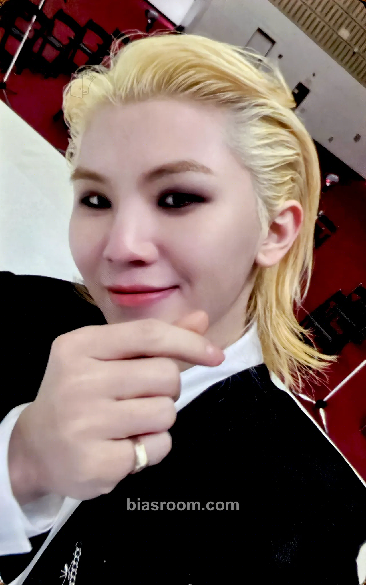 Woozi 17 IS RIGHT HERE Photocard - SEVENTEEN - SEVENTEEN K-pop photocard