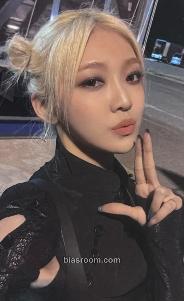 EVERGLOW - Onda - Last Melody Album album photocard