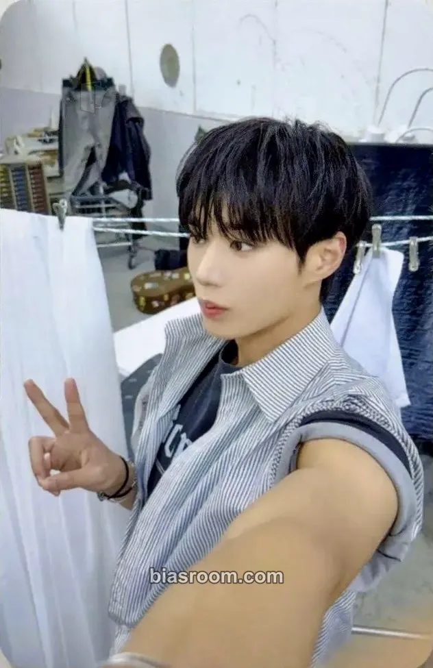 Junseo EUPHORIA Photocard - ALPHA DRIVE ONE - ALPHA DRIVE ONE K-pop photocard