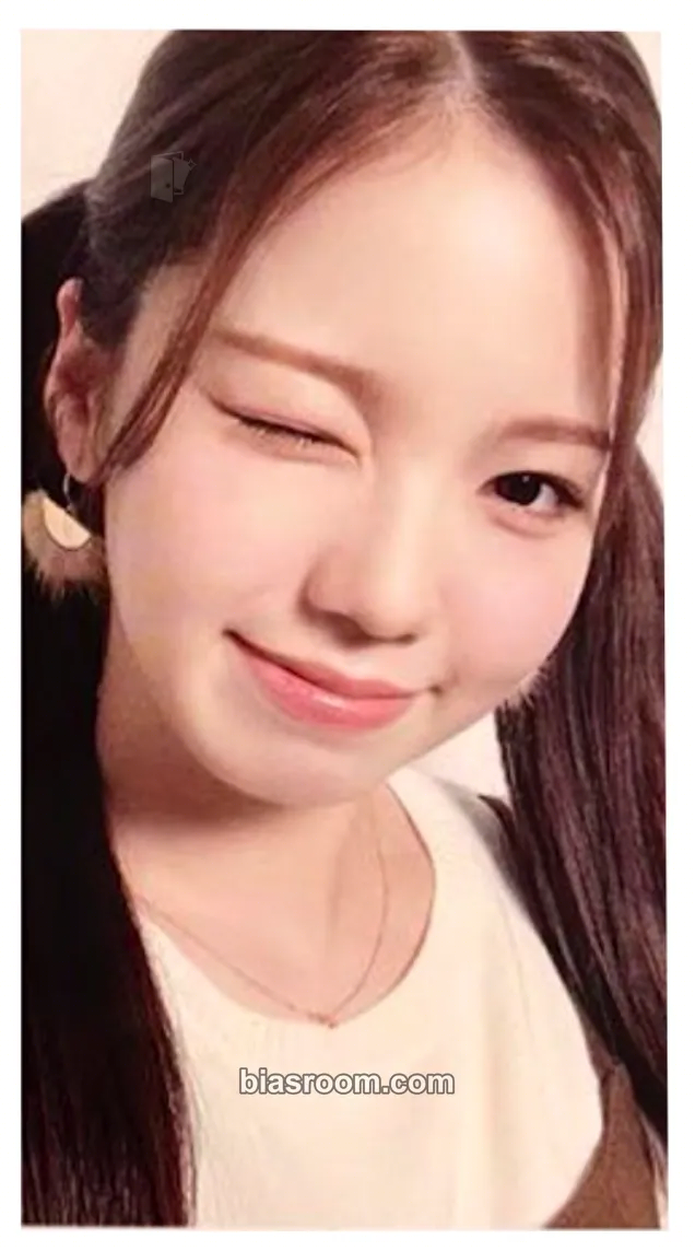 Ayaka Blue Moon Photocard - NiziU - NiziU K-pop photocard