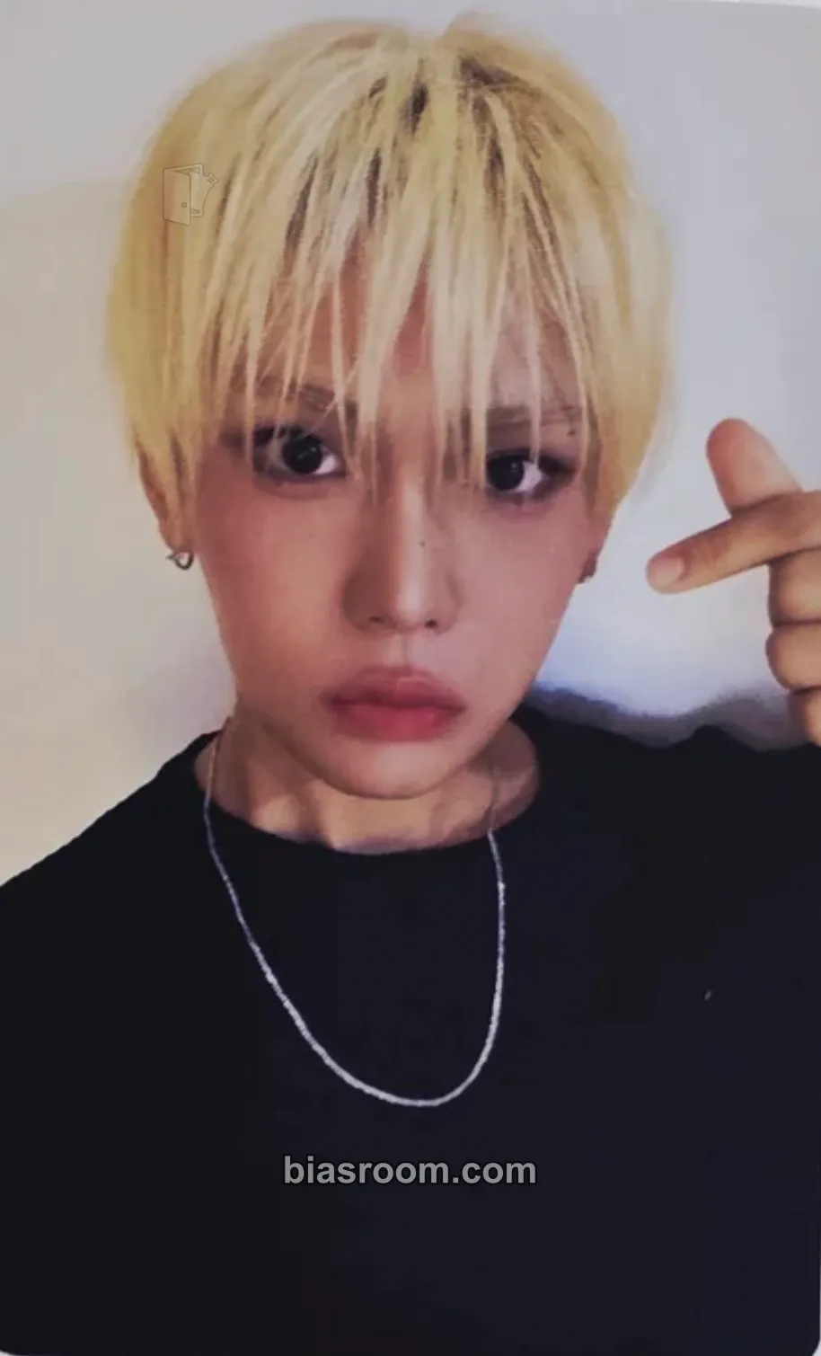 Hyun UXLXVE Photocard - XLOV - XLOV K-pop photocard