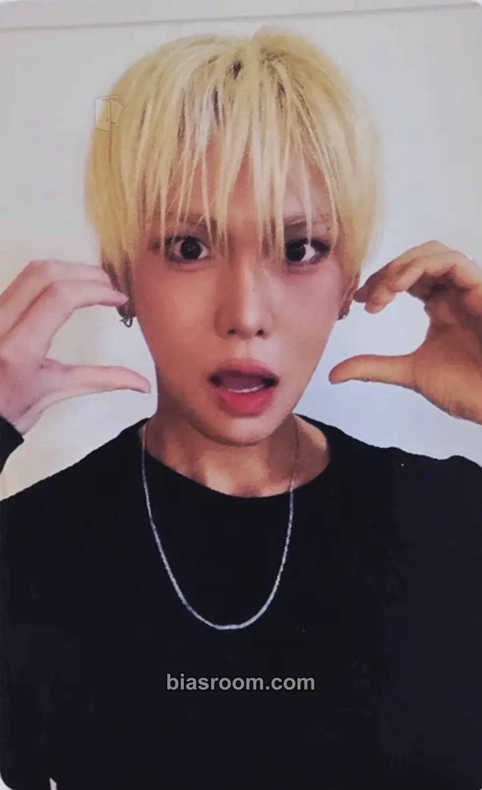 Hyun UXLXVE Photocard - XLOV - XLOV K-pop photocard