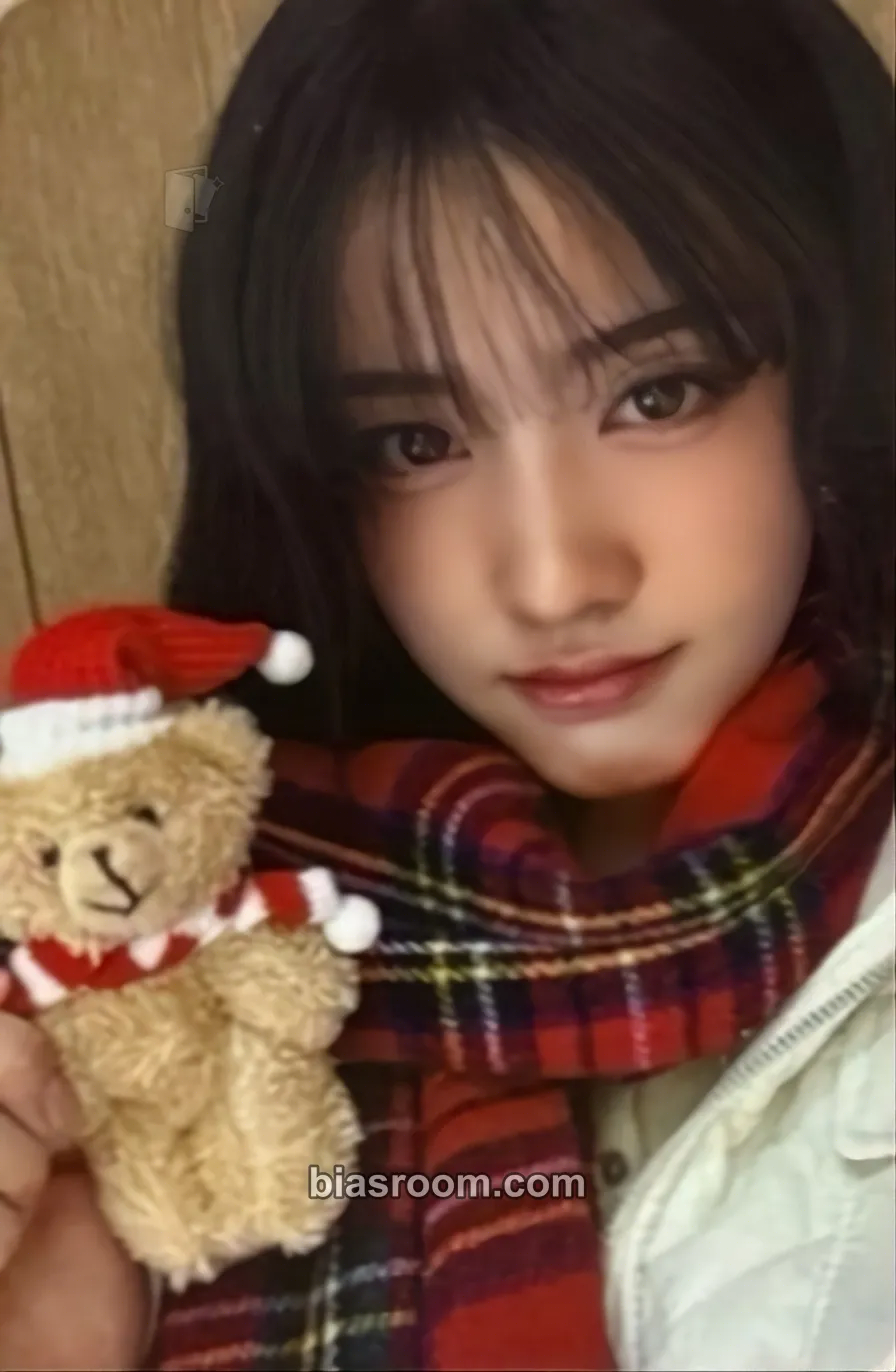 Yoon Kpop Nara 2025 Holiday Lucky Draw Event Photocard - STAYC - STAYC K-pop photocard