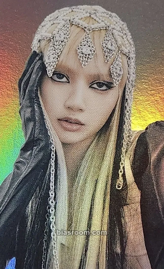 Lisa 'Born Pink' 2nd World Tour Photocard - BLACKPINK - BLACKPINK K-pop photocard