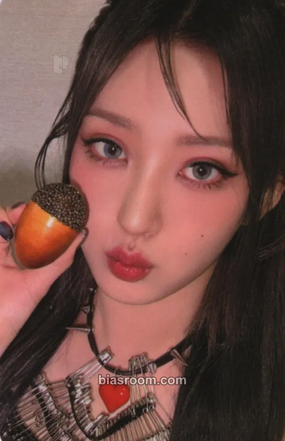 Hwiseo LOVE or HATE Photocard - H1-KEY - H1-KEY K-pop photocard