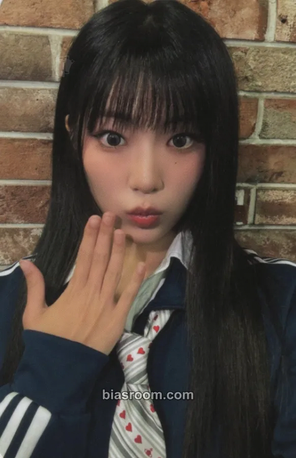 Yel LOVE or HATE Photocard - H1-KEY - H1-KEY K-pop photocard